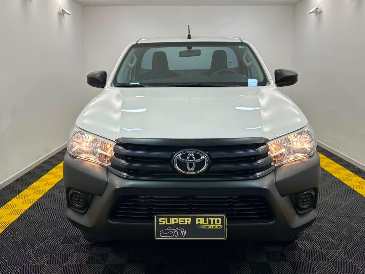 Toyota Hilux Cabine Simples LS CS! 2023