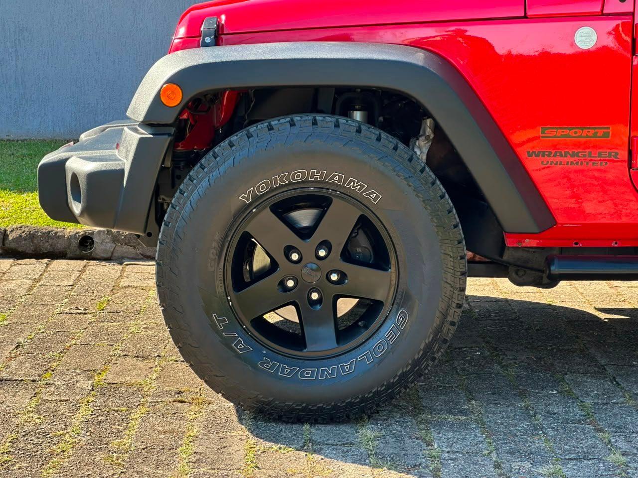 Jeep Wrangler Unlimited Sport 3.6 V6 284cv 4p 2015