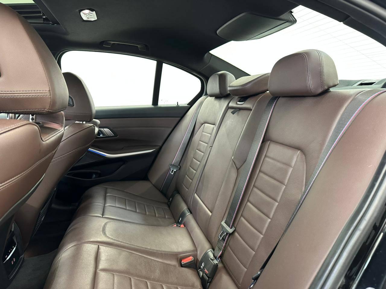 BMW 320i M Sport Flex 2.0t 184cv ! - foto 19