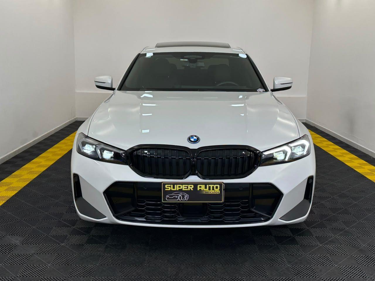 BMW 330e HÍBRIDA 292CV 2025
