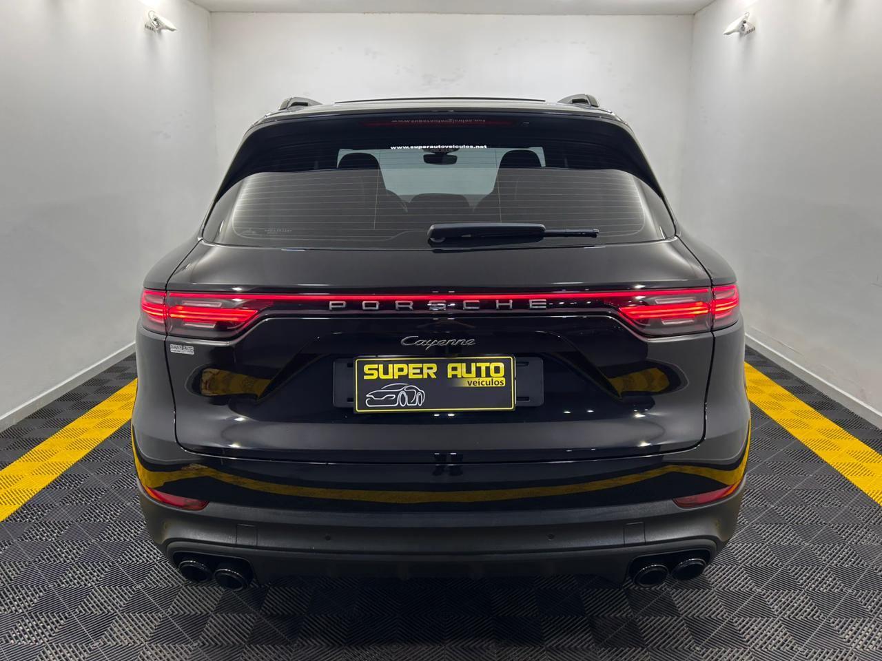 Porsche Cayenne PLATINUM EDITION E-HYBRID 462CV! 2022