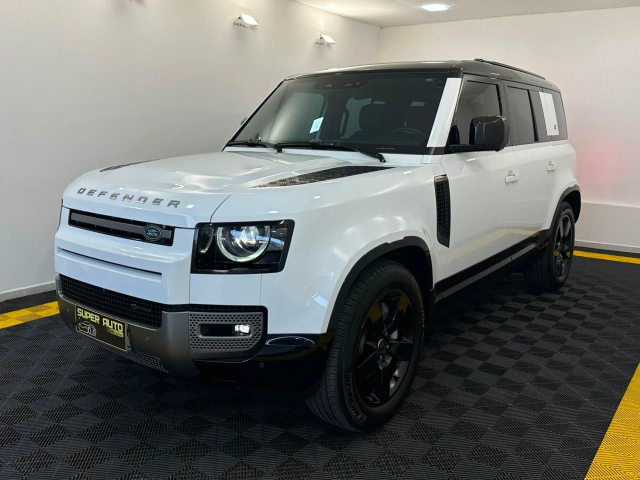 Land Rover Defender 110 HSE 7 LUGARES E MOTOR DIESEL! 2023