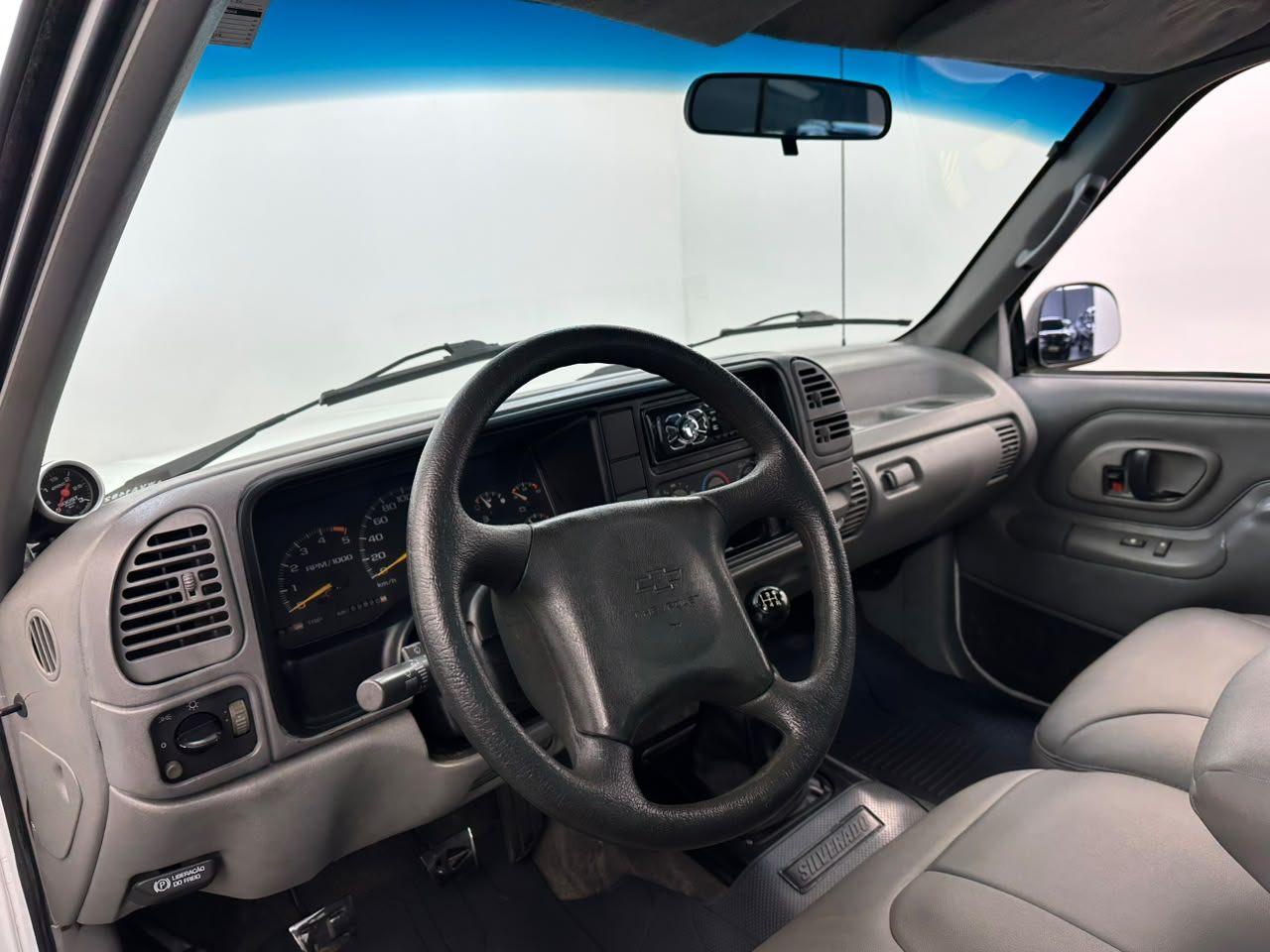 Chevrolet Silverado DLX! 1998