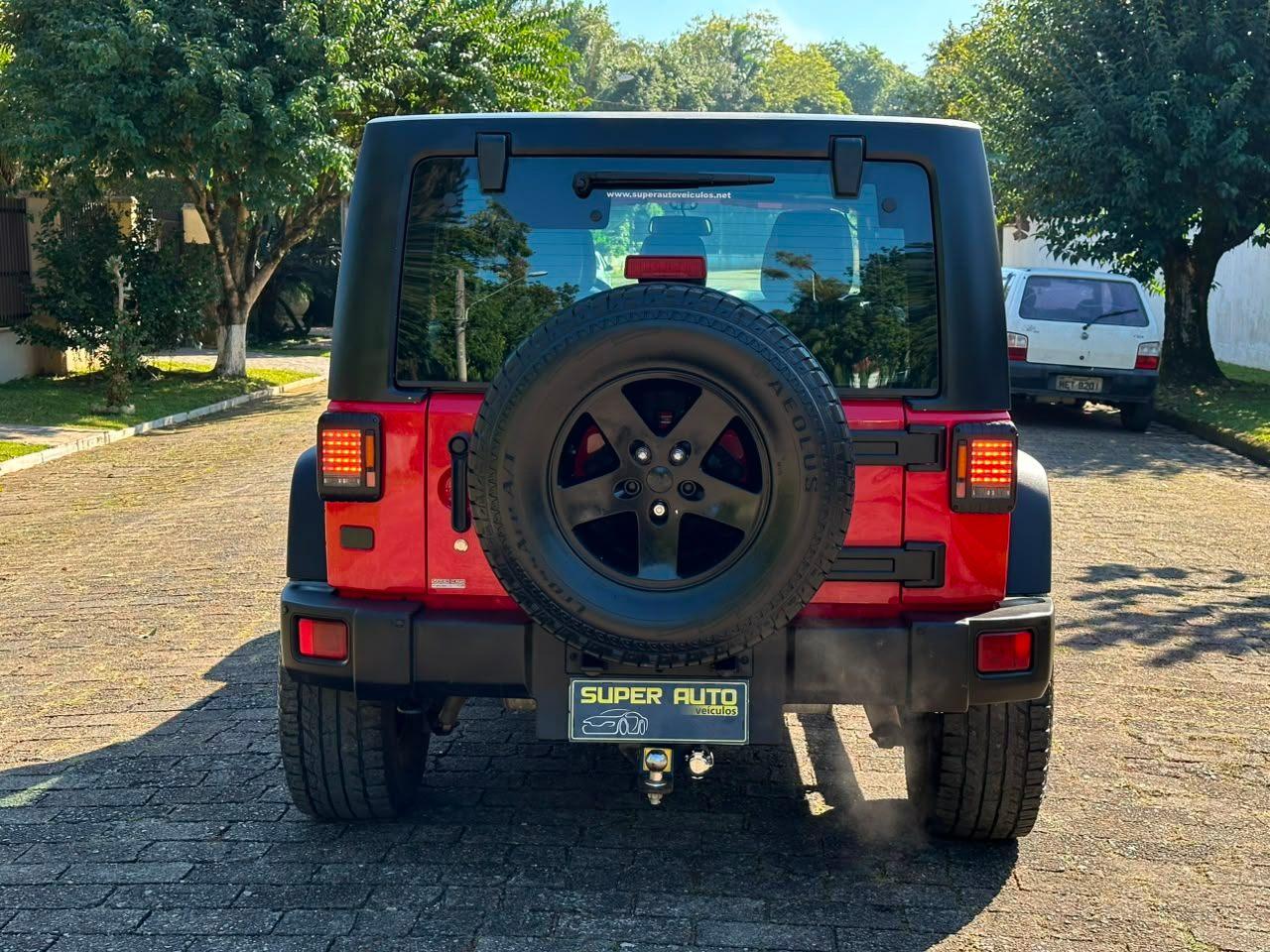 Jeep Wrangler Unlimited Sport 3.6 V6 284cv 4p 2015