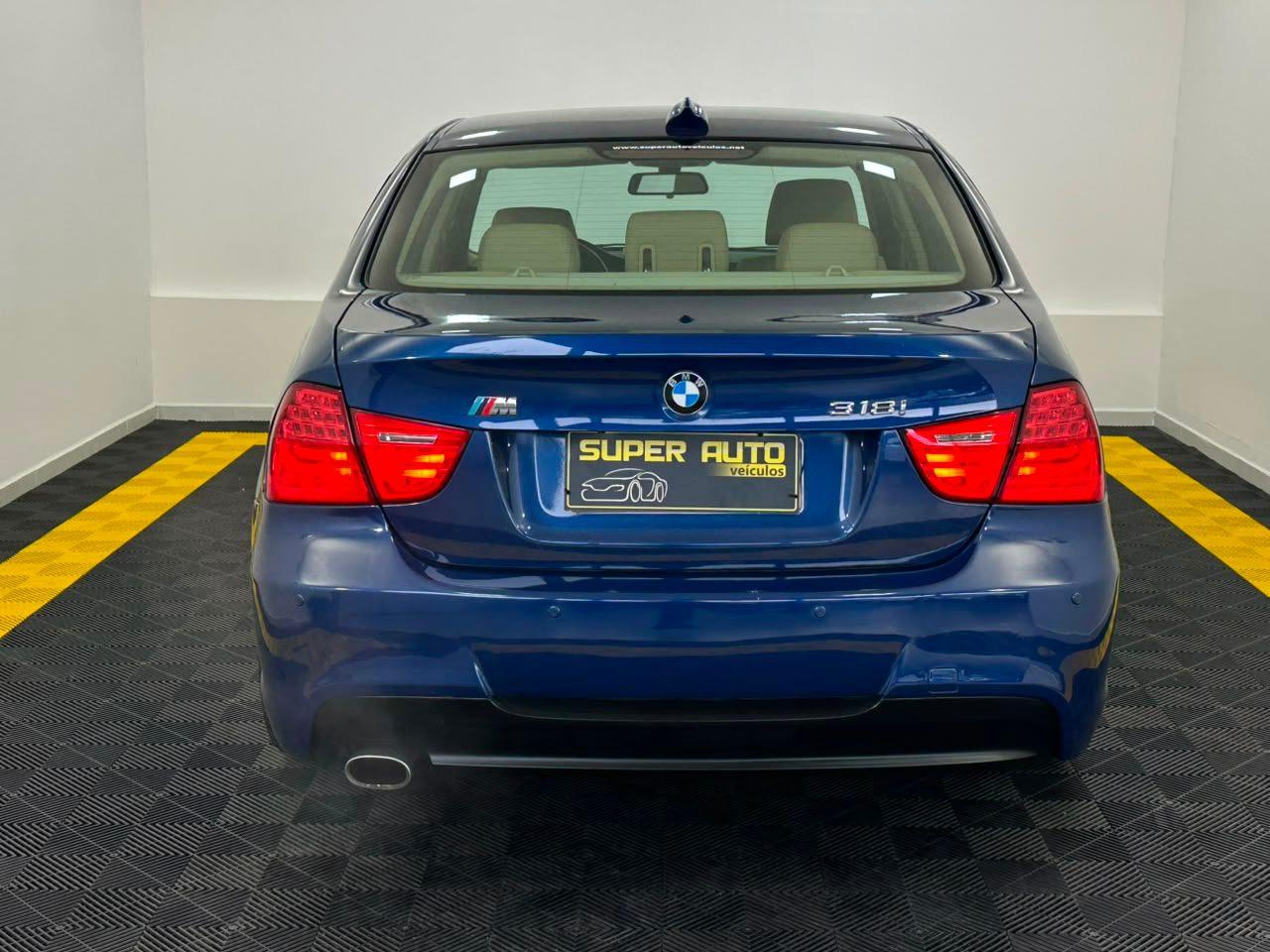 BMW 318i 2.0!! 2012