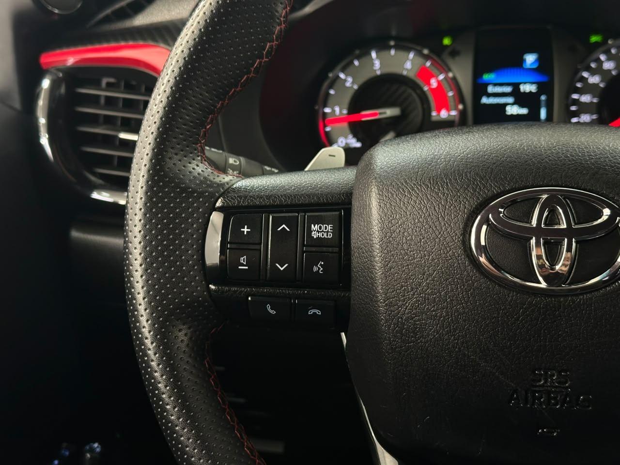 Toyota Hilux GR-S 224CV! 2024