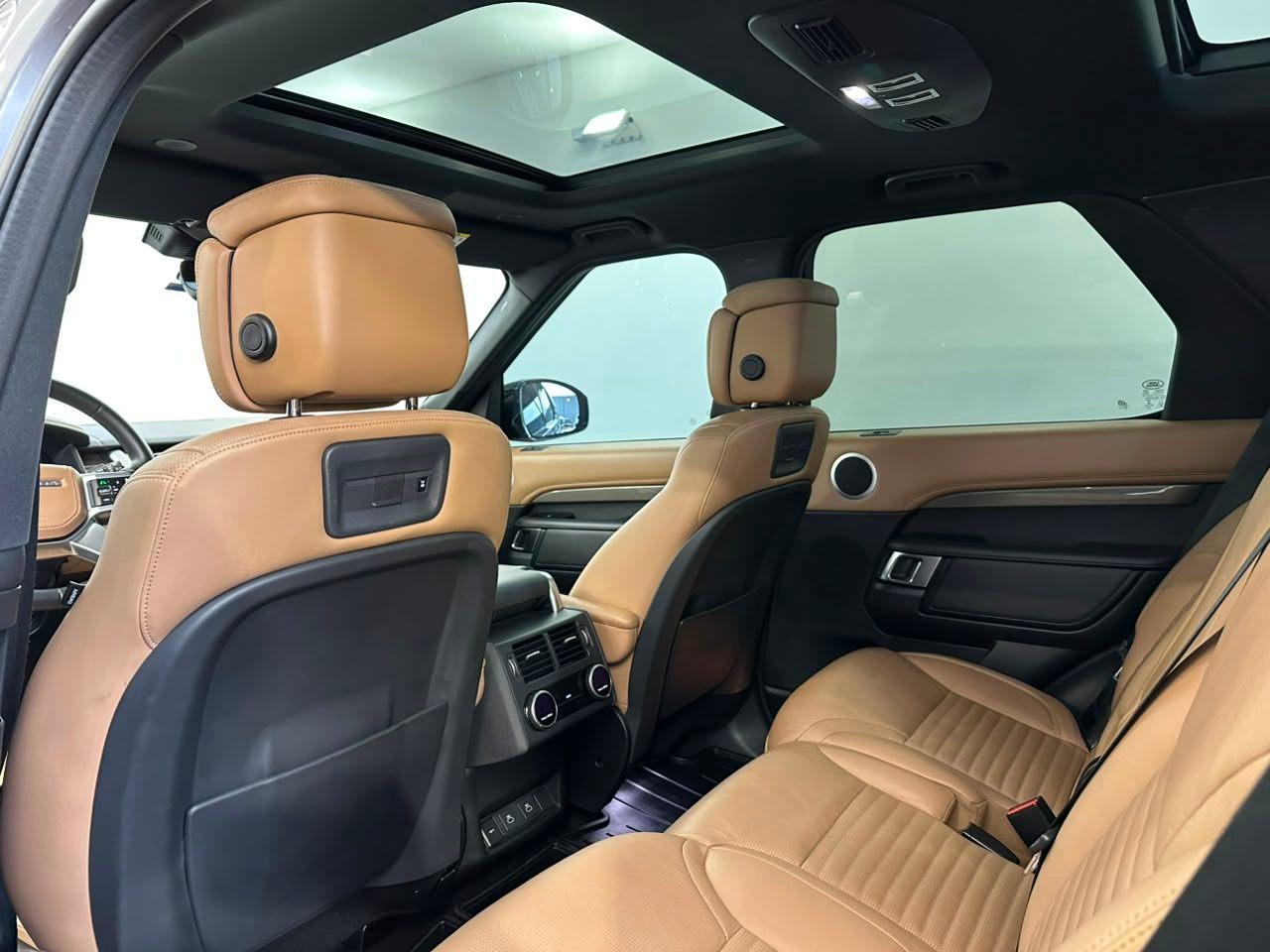 Land Rover I/LR DISC D350 LE D300 METROPOLITAN EDITION 7 LUGARES 2023