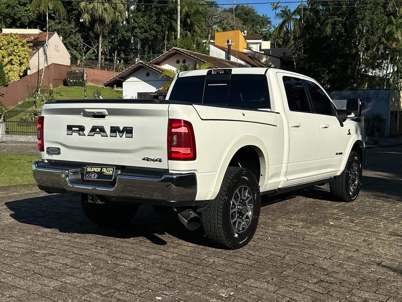 Ram 3500 LONGHORN 6.7D! 2023