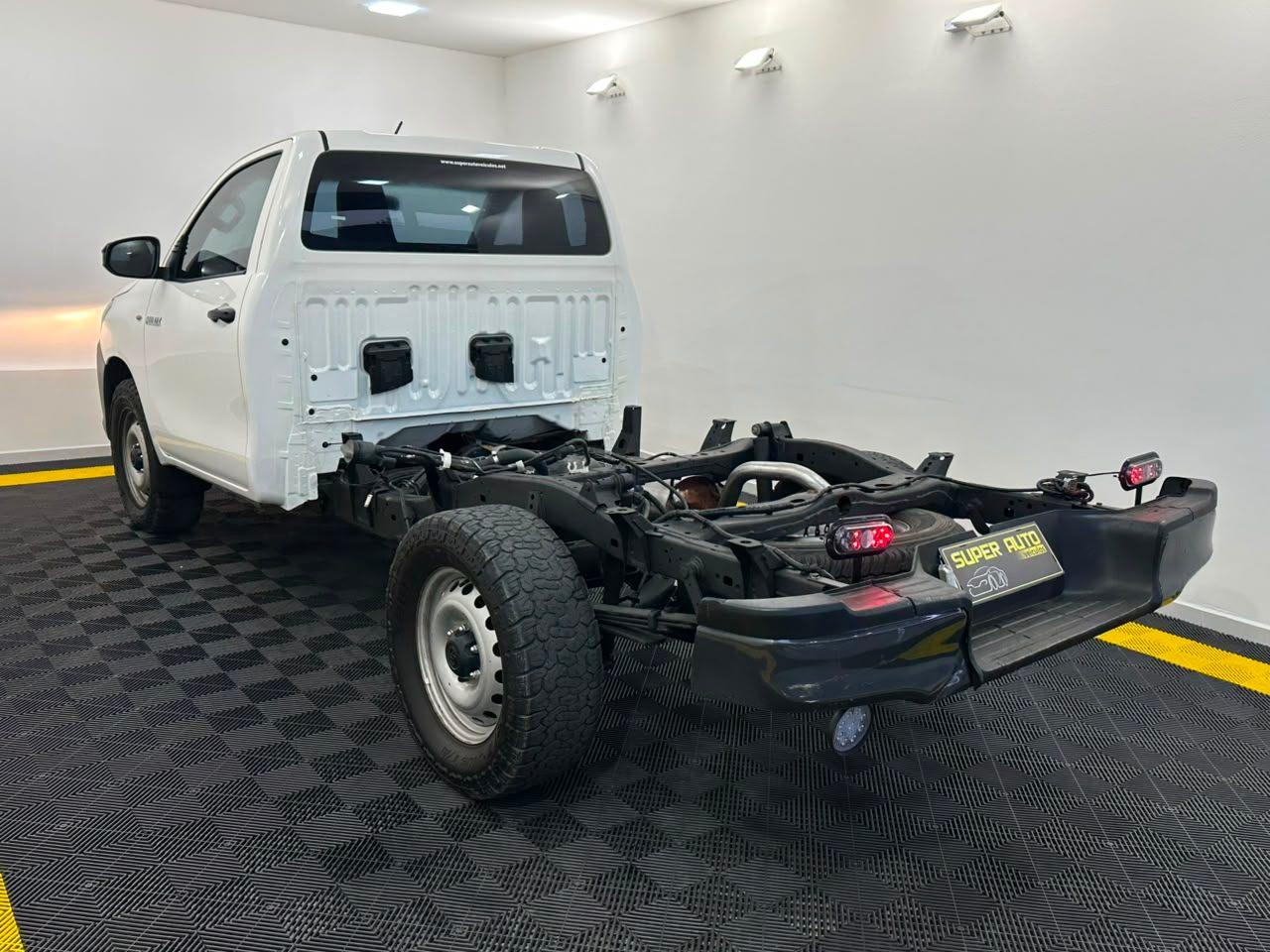 Toyota Hilux Cabine Simples LS CS! 2023