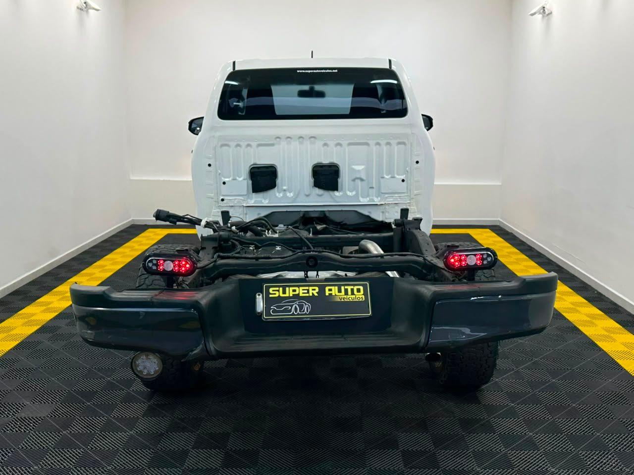 Toyota Hilux Cabine Simples LS CS! 2023
