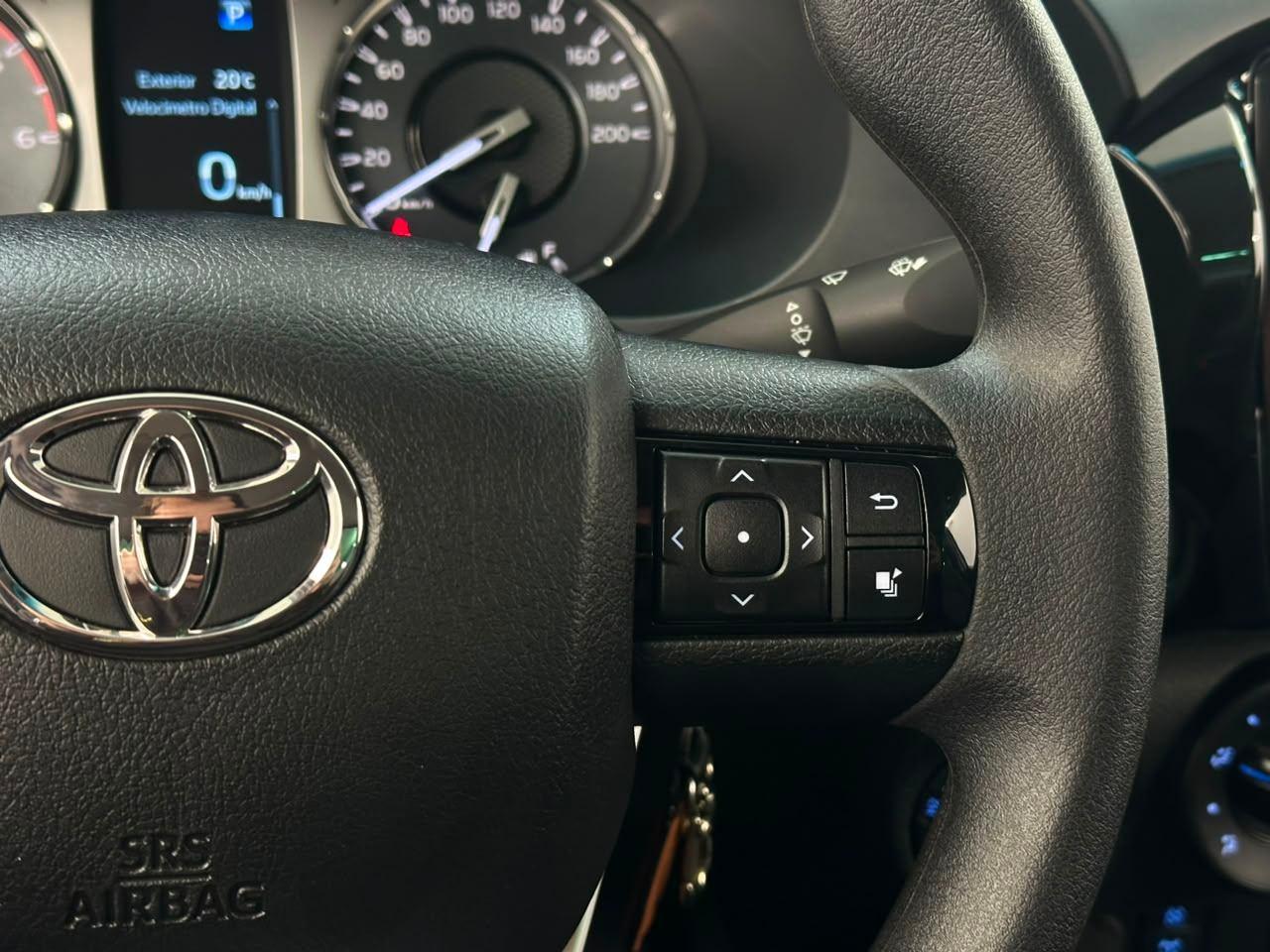 Toyota Hilux Cabine Simples CS 2.8T AUTOMÁTICA E 4X4!! 2025