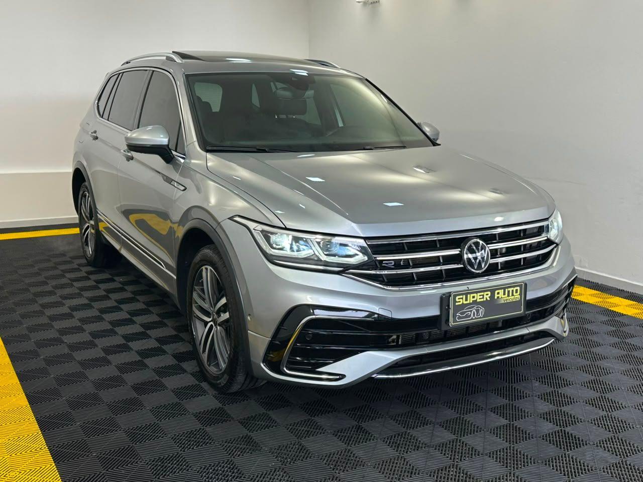 Volkswagen Tiguan R-LINE 2.0T! 2024
