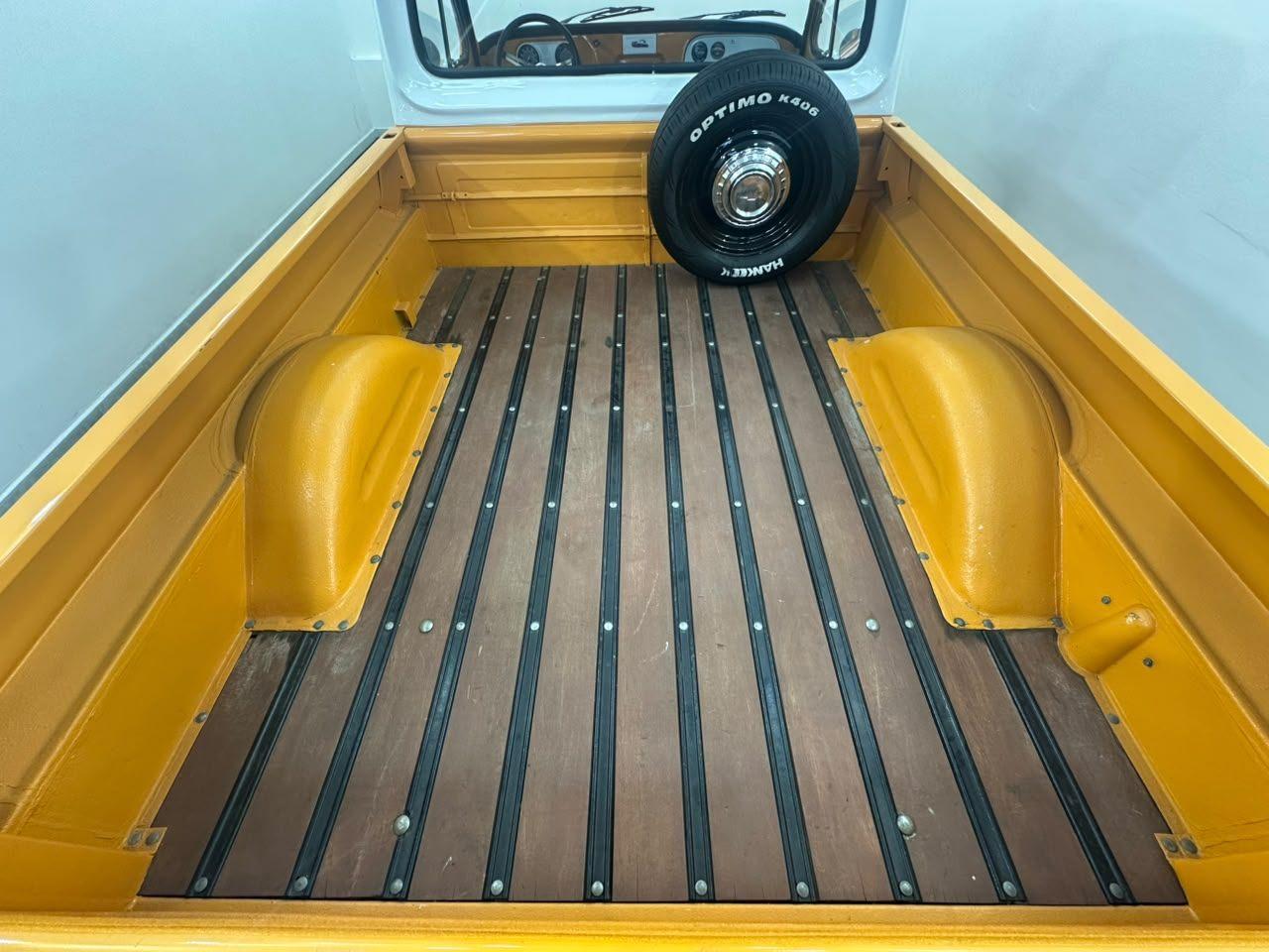 Chevrolet C10 MOTOR V8 E PLACA PRETA! 1973