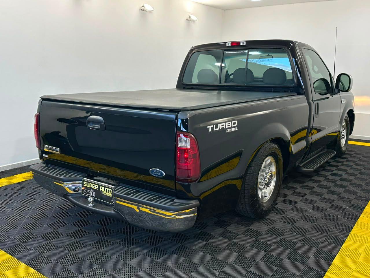 Ford F-250 XLT-L! 2005