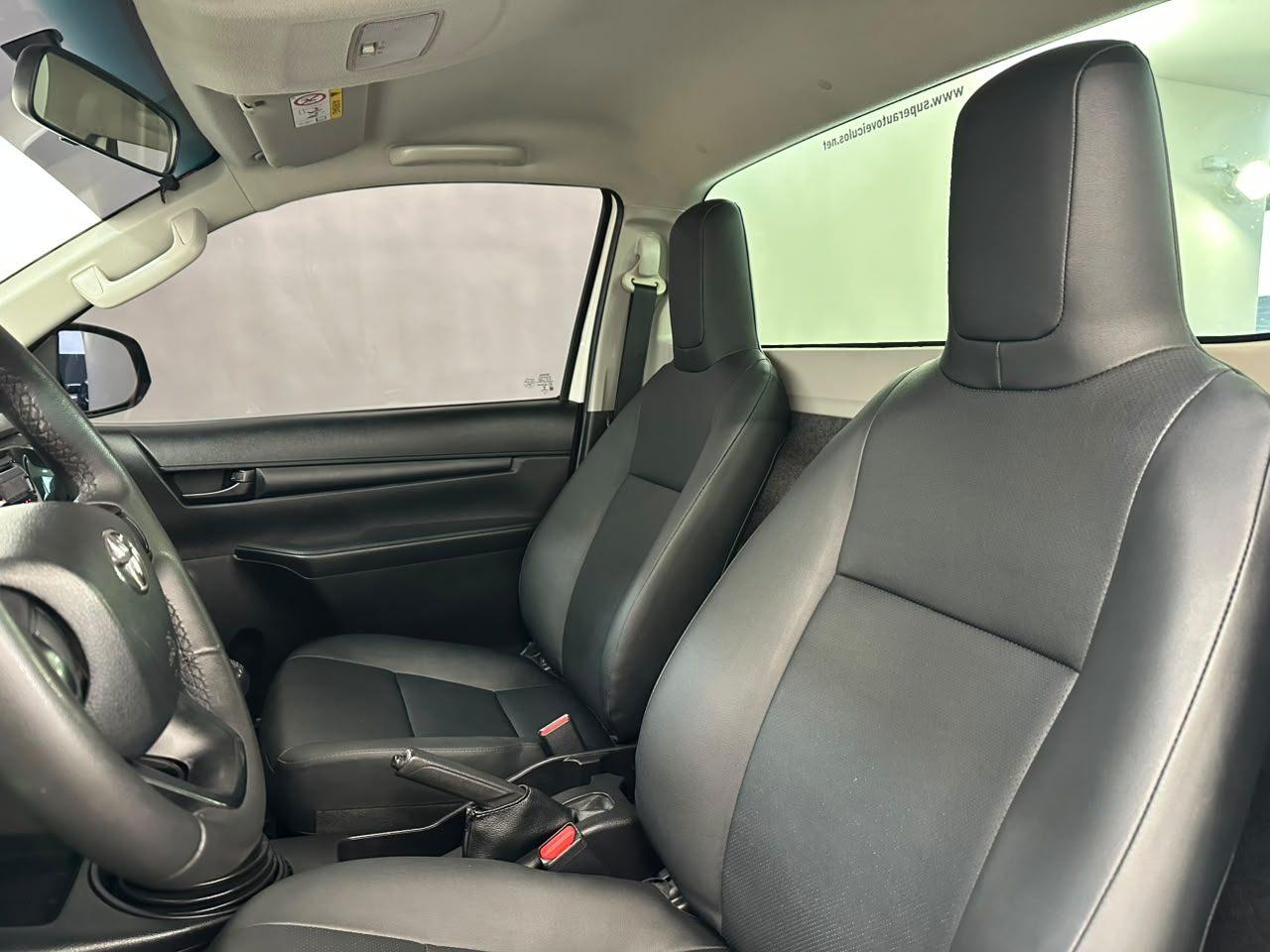 Toyota Hilux Cabine Simples CS 2.8T 177CV! 2020