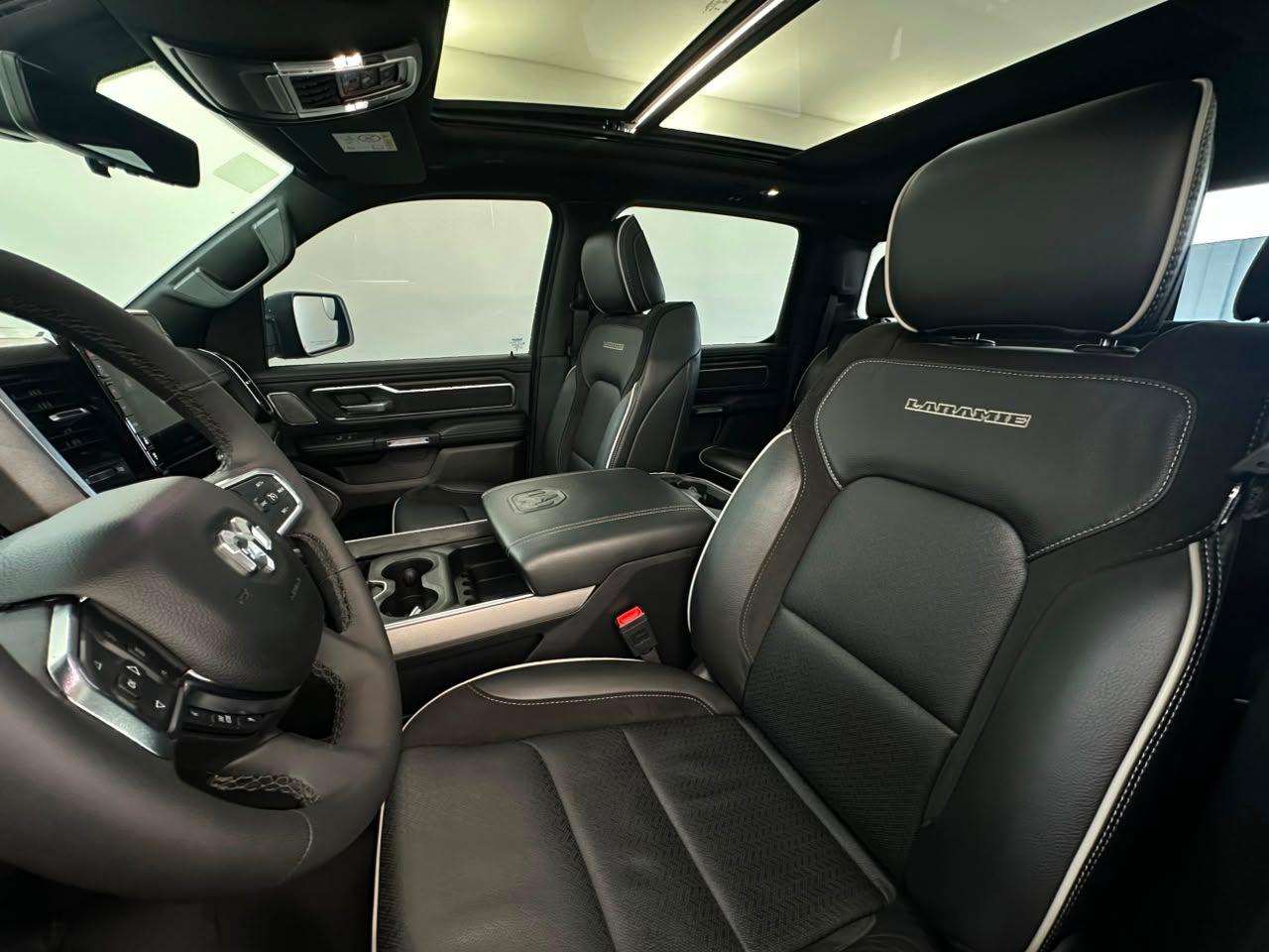 Ram 1500 LARAMIE NIGHT EDITION 6CIL BITURBO! 2025