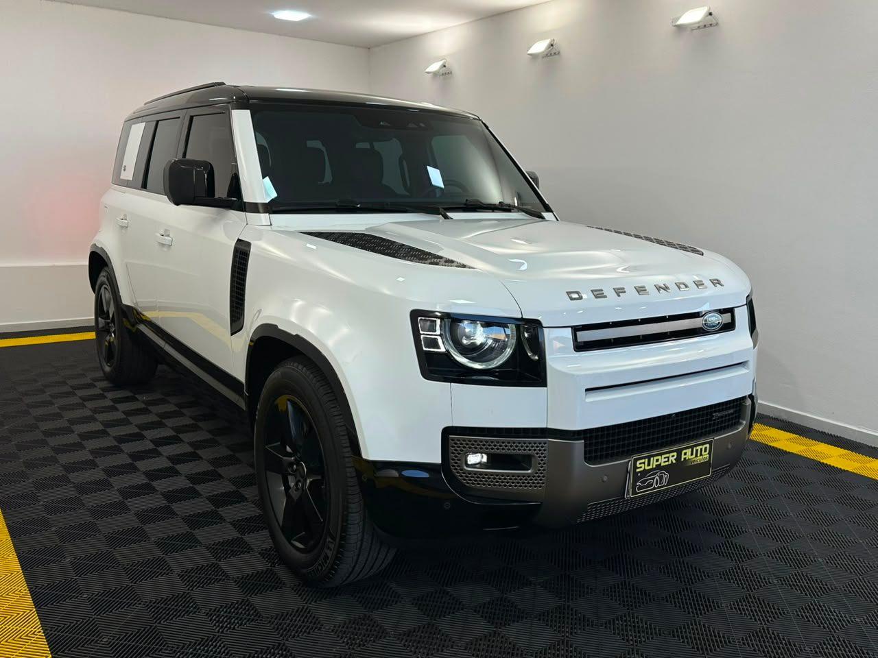 Land Rover Defender 110 HSE 7 LUGARES E MOTOR DIESEL! 2023