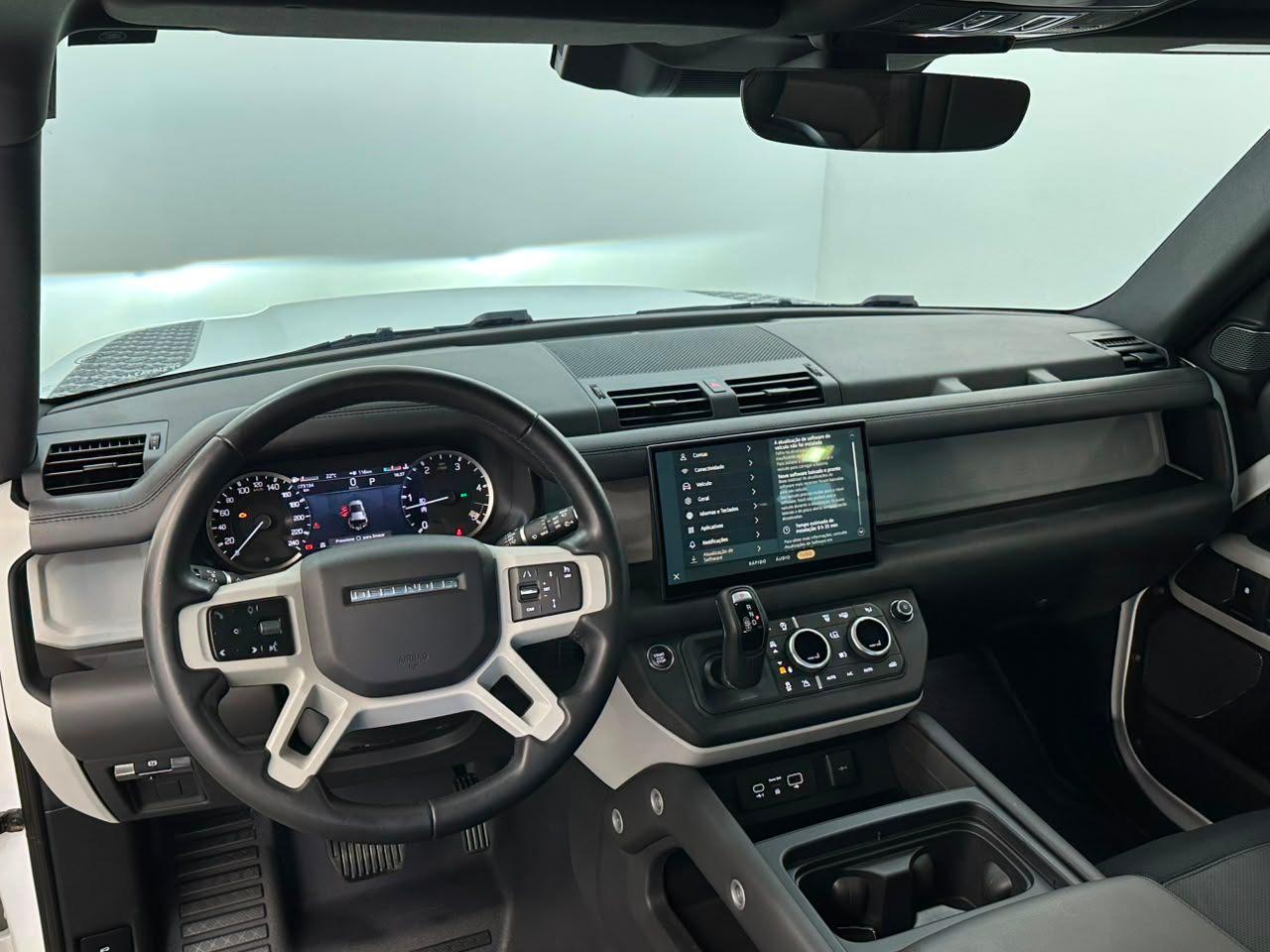 Land Rover Defender 110 HSE 7 LUGARES E MOTOR DIESEL! 2023