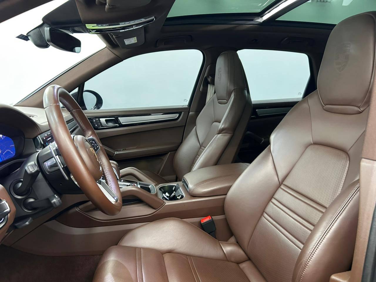 Porsche Cayenne PLATINUM EDITION E-HYBRID 462CV! 2022