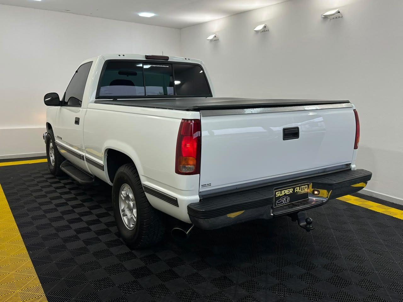 Chevrolet Silverado DLX! 1998