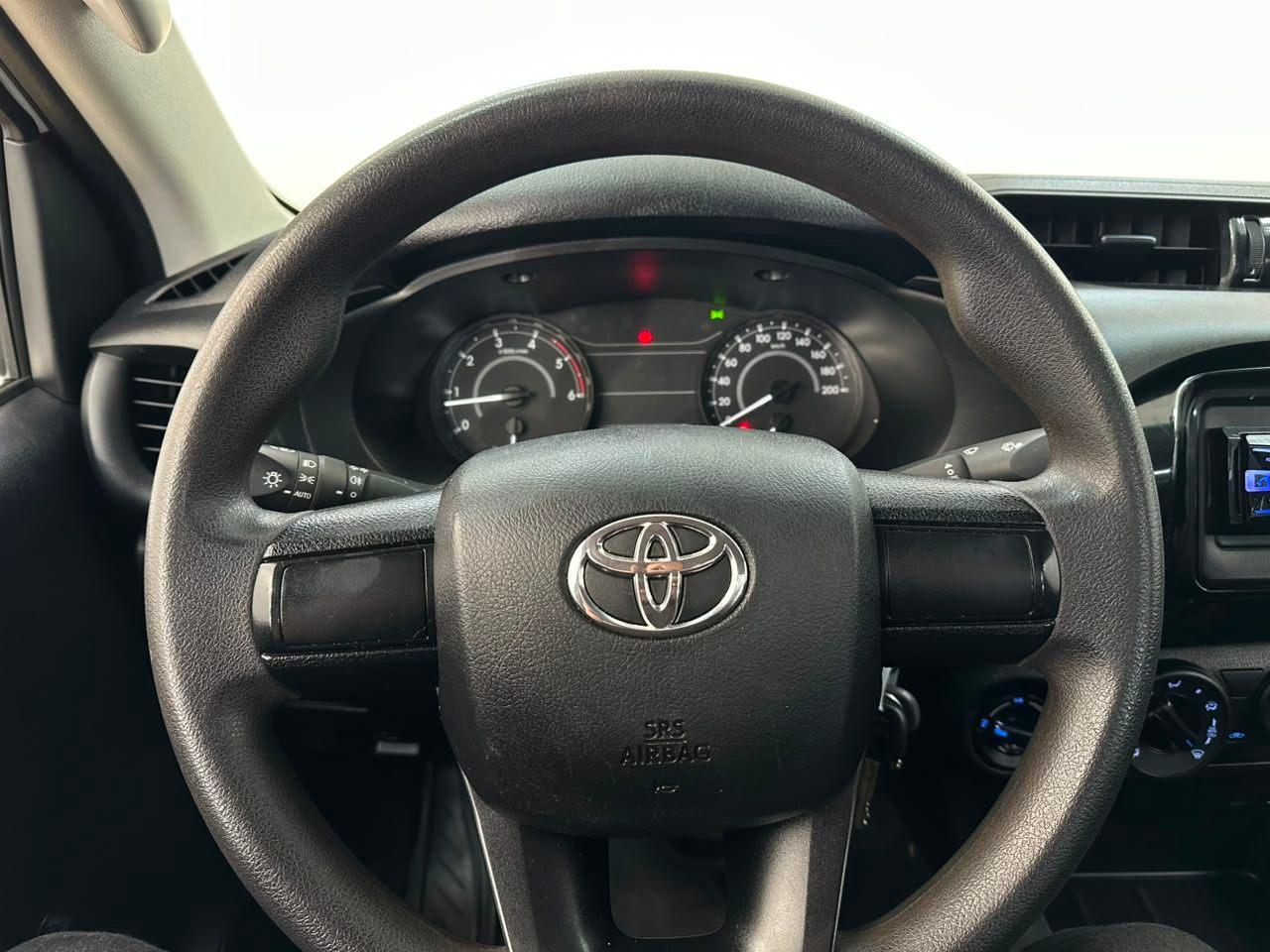 Toyota Hilux Cabine Simples LS CS! 2023