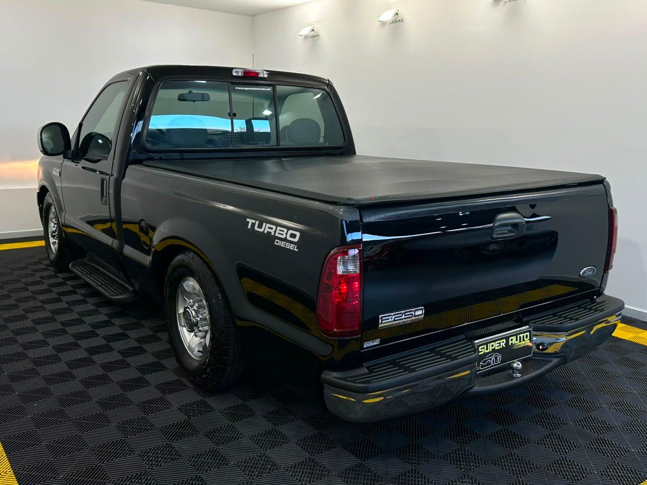 Ford F-250 XLT-L! 2005
