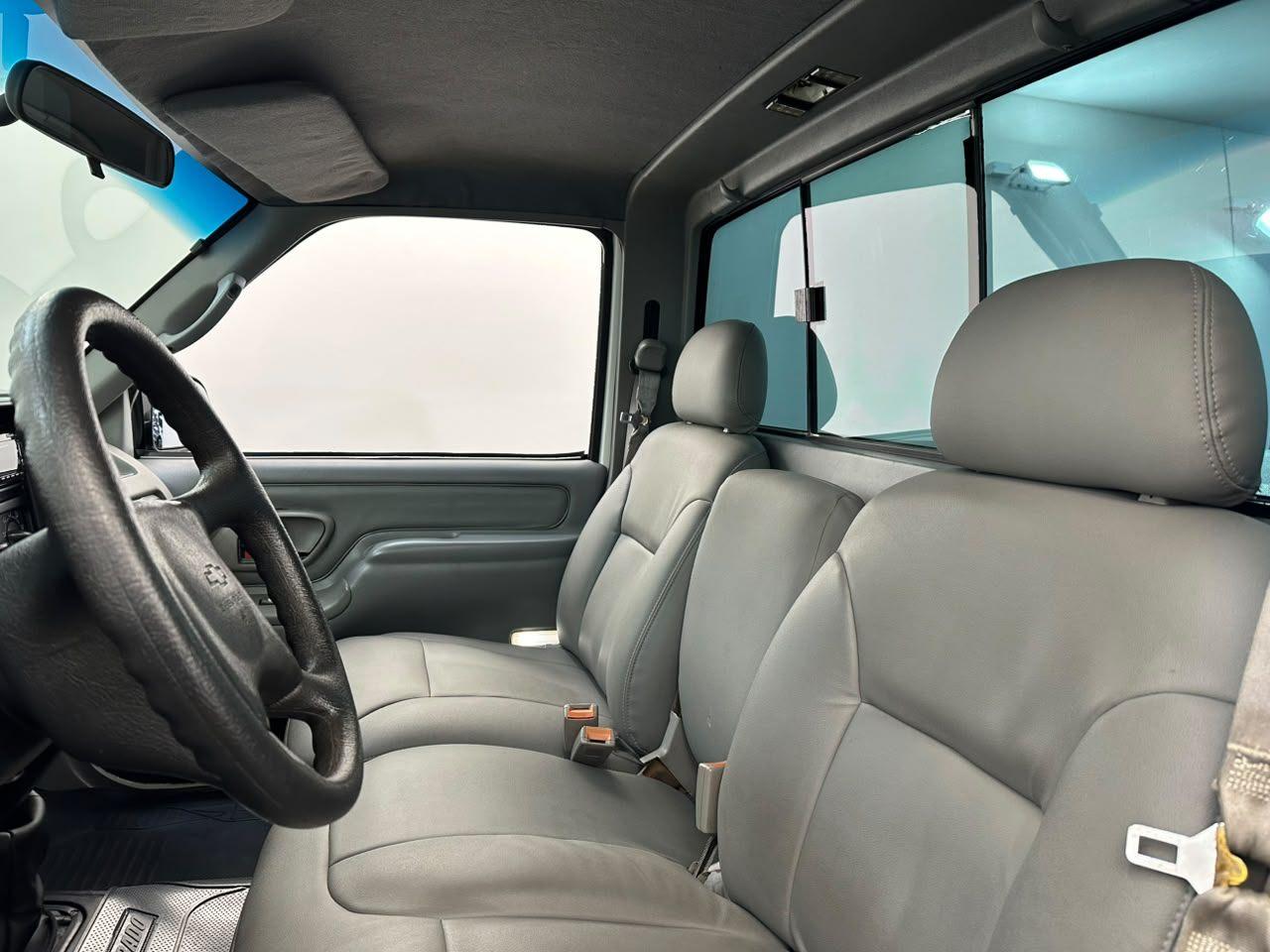 Chevrolet Silverado DLX! 1998