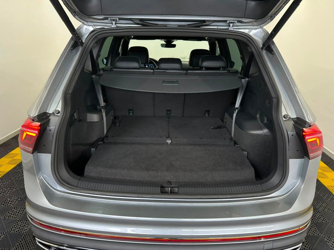 Volkswagen Tiguan R-LINE 2.0T! 2024