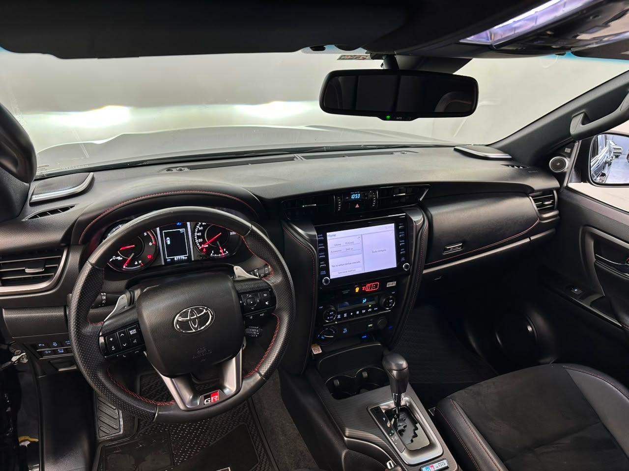 Toyota Hilux SW4 SW GRS 224CV! 2023