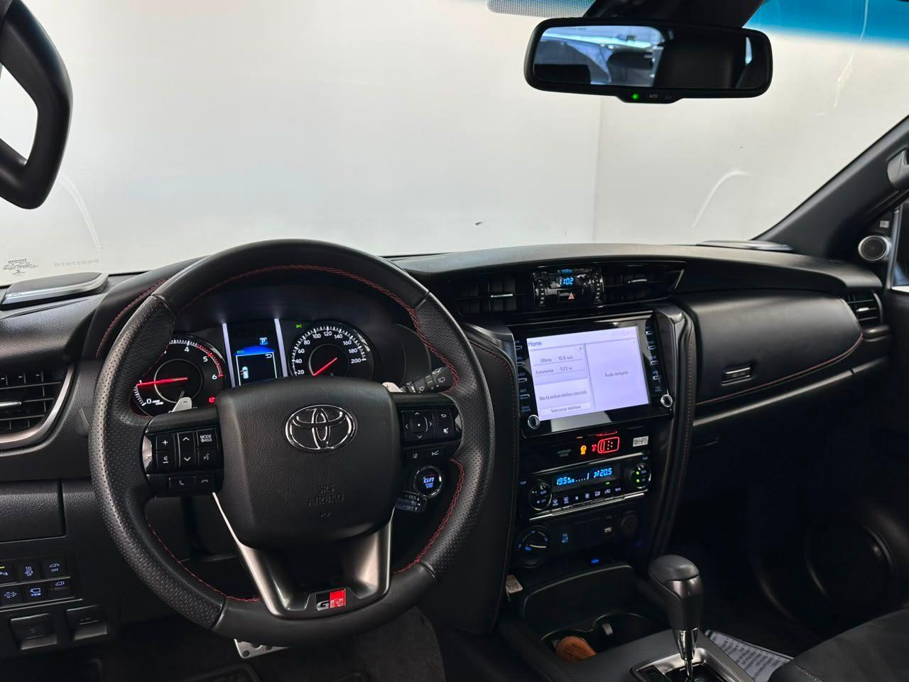 Toyota Hilux SW4 GRS 224CV! 2023