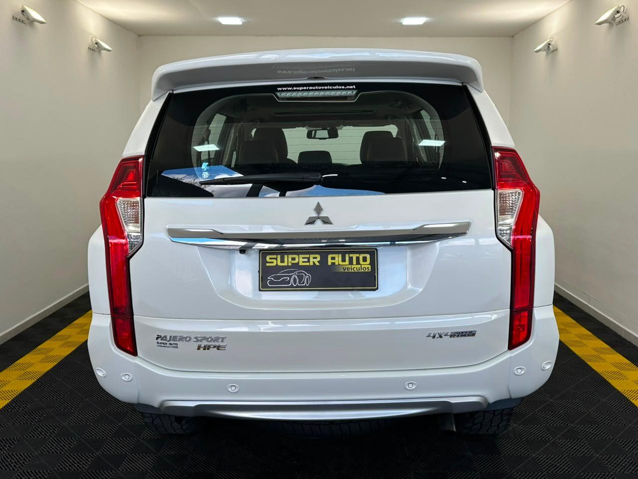 Mitsubishi Pajero SPORT HPE 2.4T 190CV COM 7 LUGARES E TETO SOLAR!! 2020