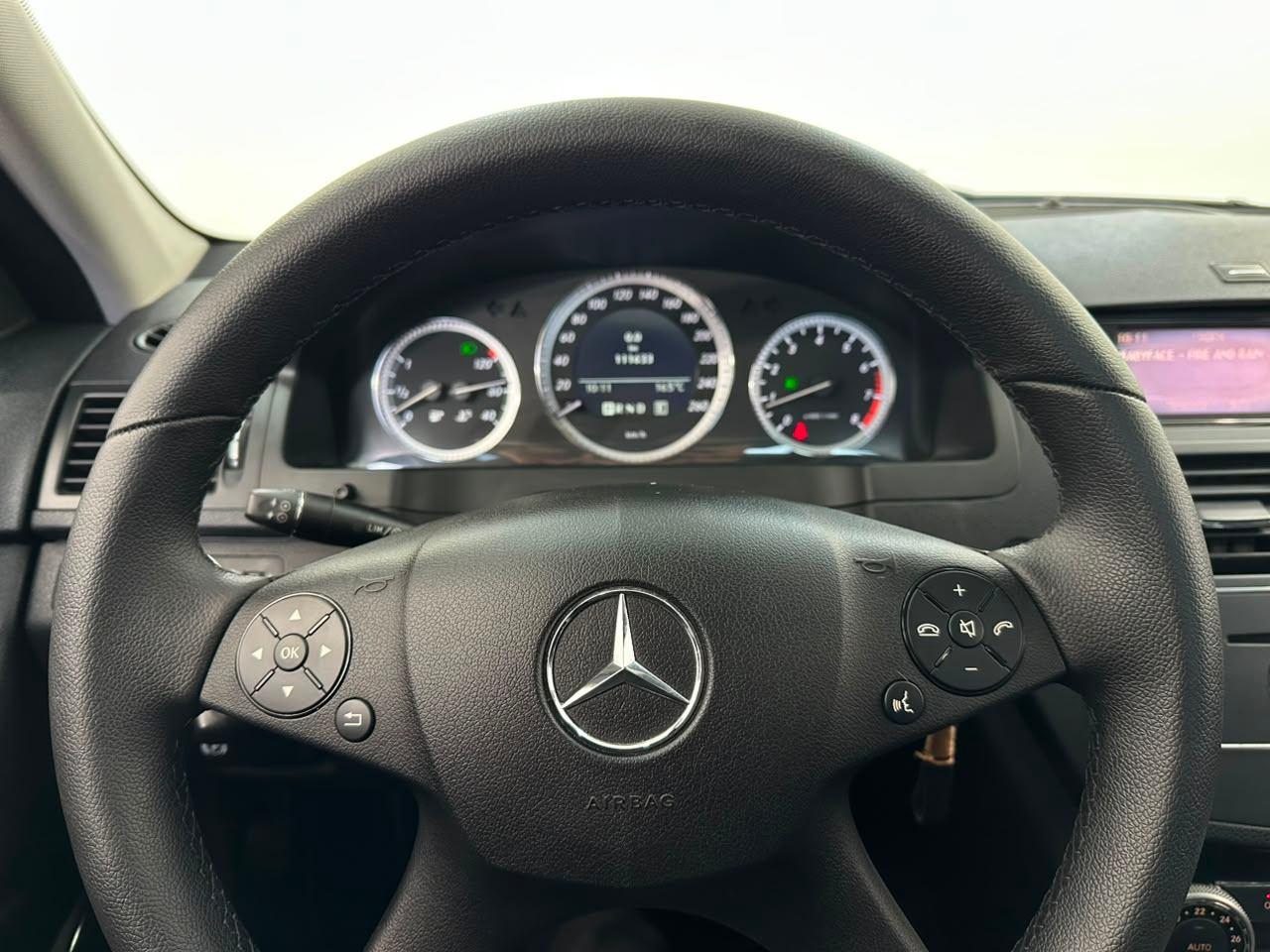 Mercedes-Benz C-180 KOMPRESSOR 2011