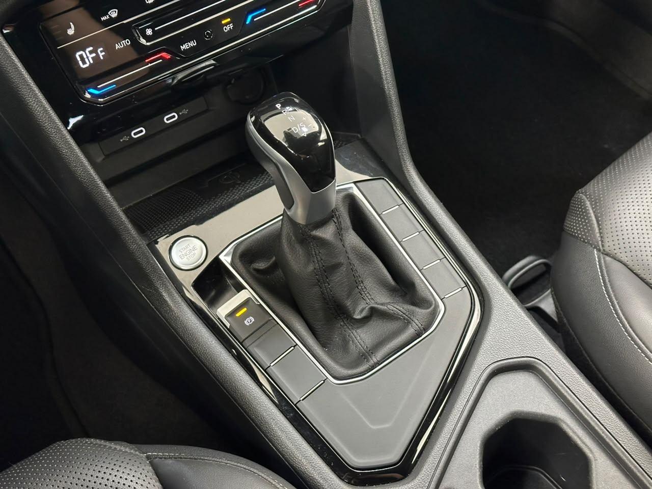 Volkswagen Taos HIGHLINE 2024