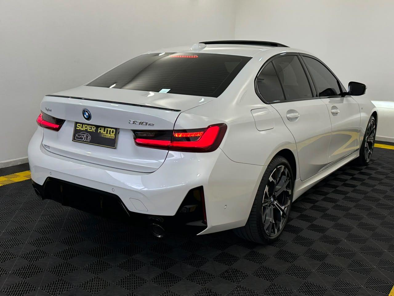 BMW 330e HÍBRIDA 292CV 2025