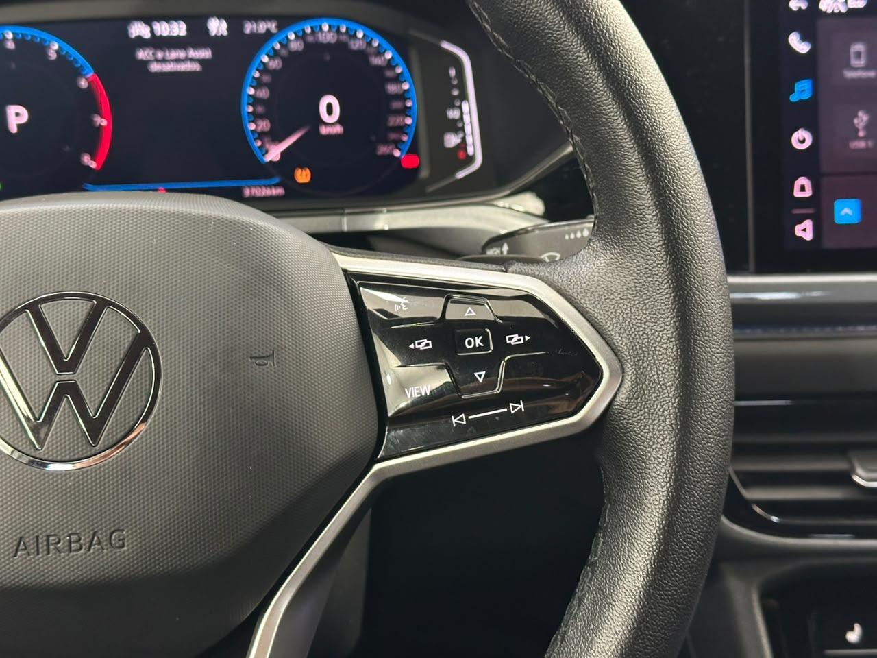 Volkswagen Taos HIGHLINE 2024