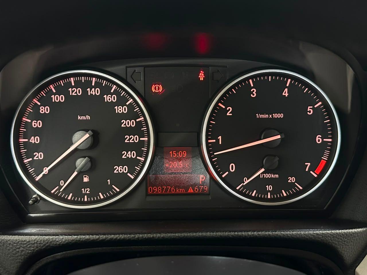 BMW 318i 2.0!! 2012