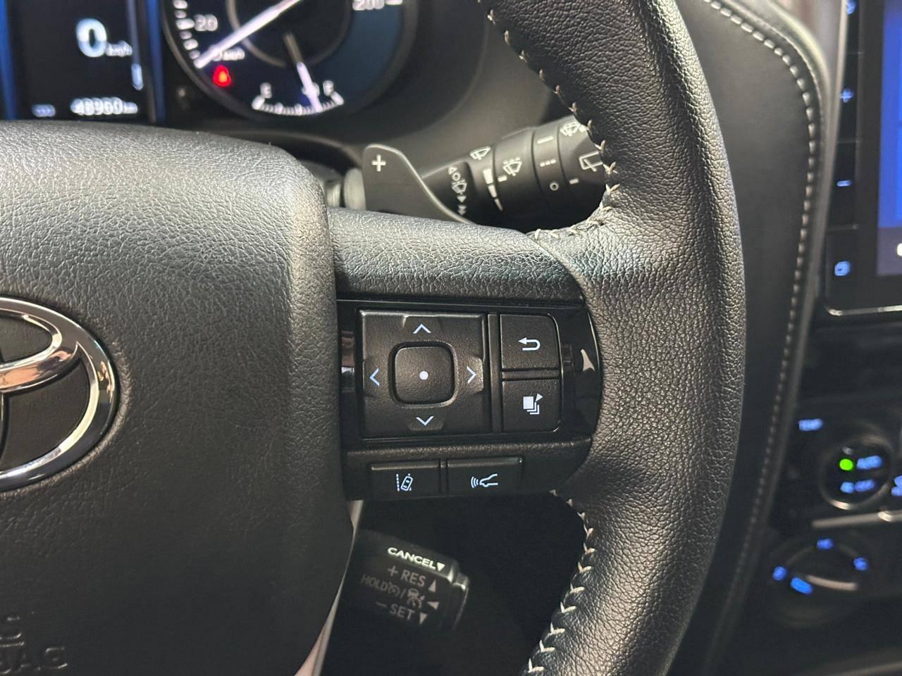 Toyota Hilux SW4 SRX 2.8T 204CV 5 LUGARES! 2024