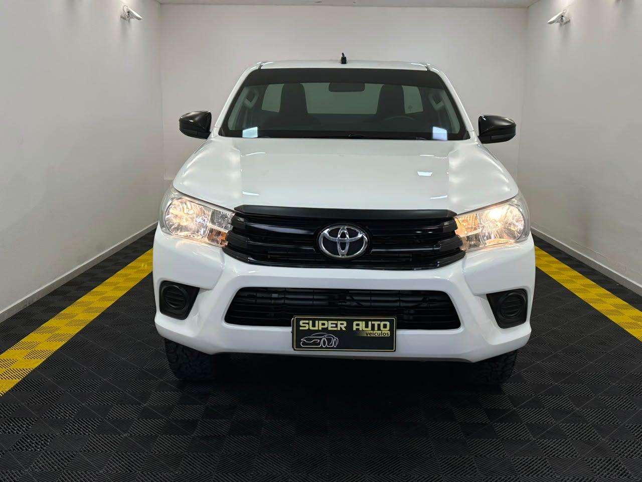 Toyota Hilux Cabine Simples CS 2.8T 177CV! 2020