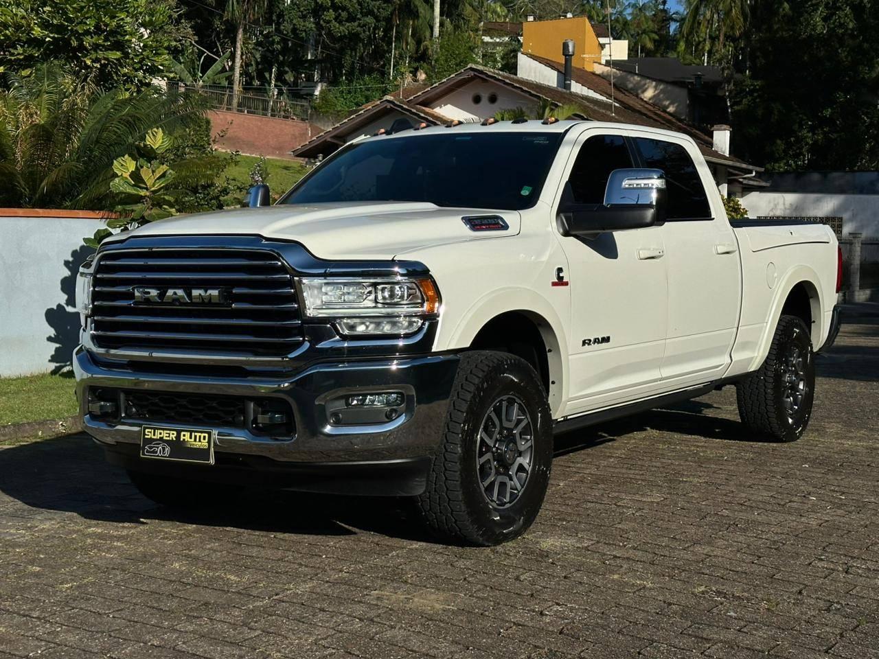 Ram 3500 LONGHORN 6.7D! 2023