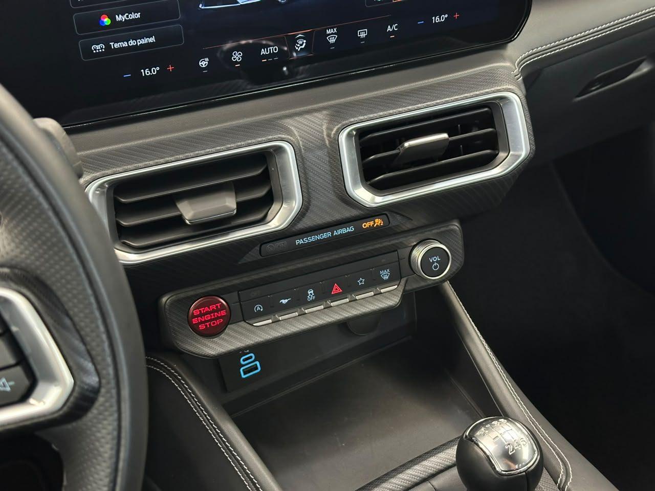 Ford Mustang GT PERFORMANCE MANUAL 60 YEARS! 2025
