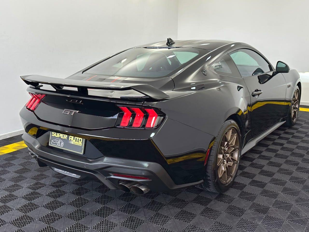 Ford Mustang GT PERFORMANCE MANUAL 60 YEARS! 2025