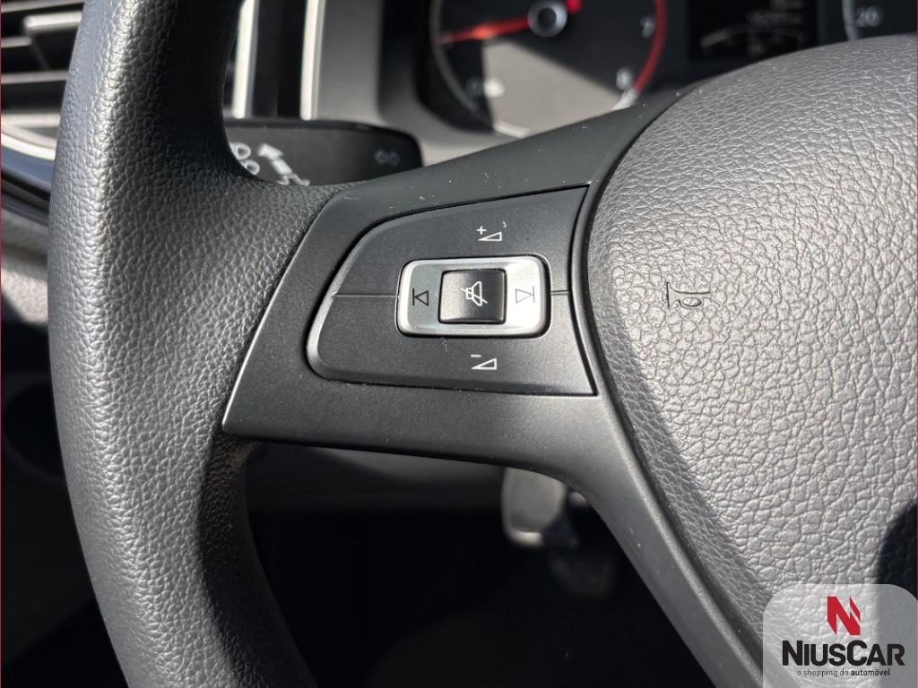 Foto numero 8 do veiculo Volkswagen Polo Track 1.0 Flex 12V 5p  - Prata - 2024/2025