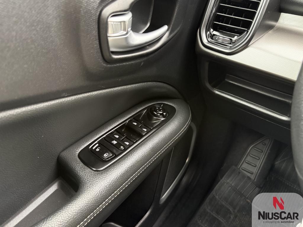 Foto numero 11 do veiculo Fiat Toro Volcano 1.3 T270 4x2 Flex Aut.  - Branca - 2022/2022