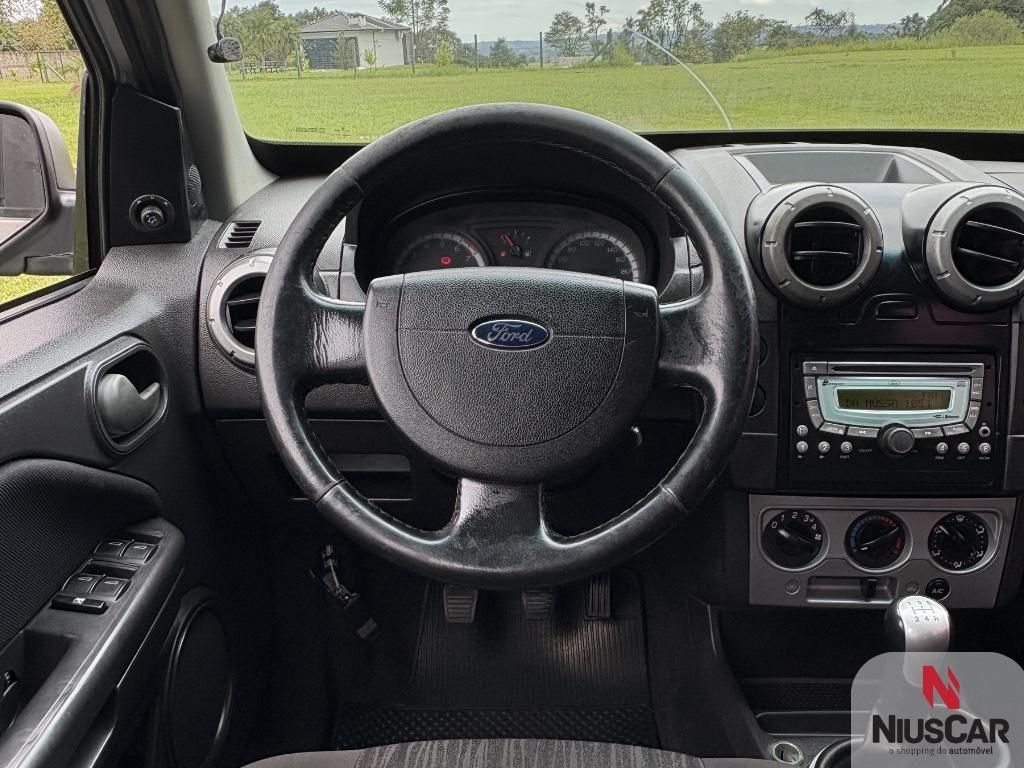 Foto numero 10 do veiculo Ford EcoSport XLS 1.6/ 1.6 Flex 8V 5p  - Prata - 2008/2009