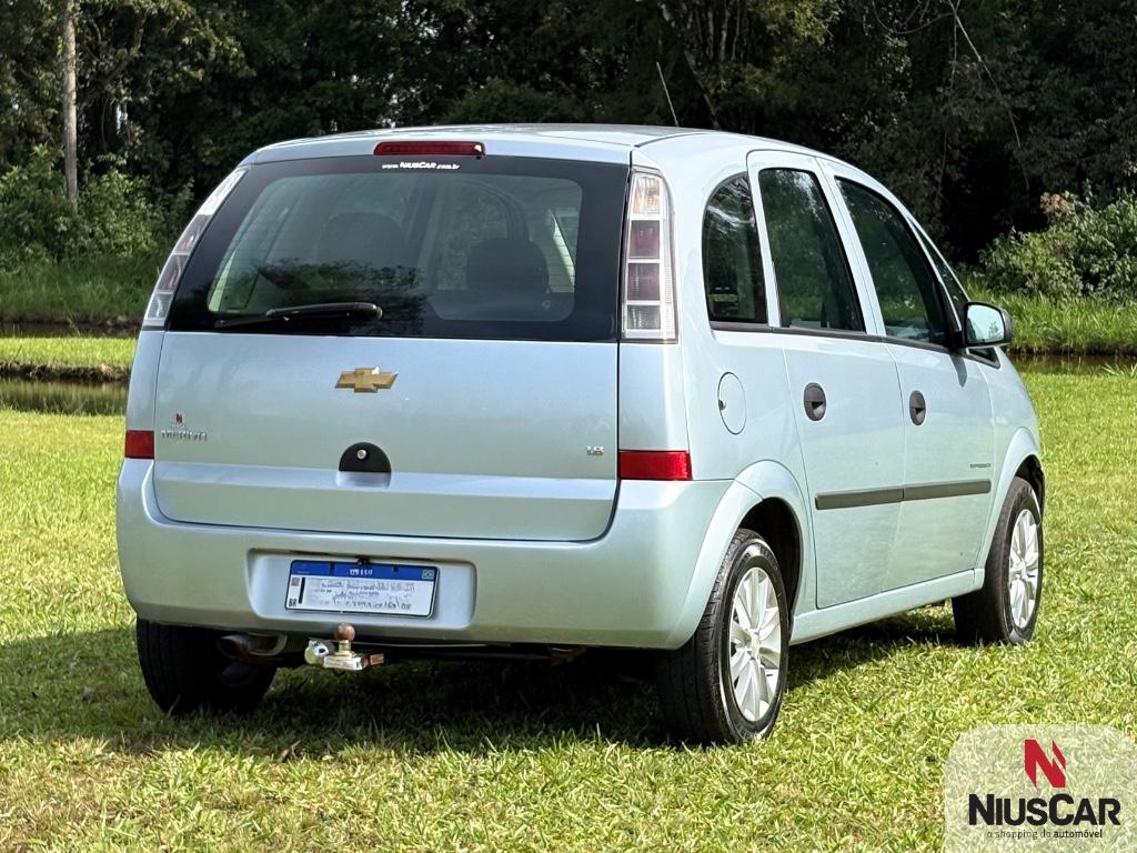 Foto numero 7 do veiculo Chevrolet Meriva Expres.EASYTRONIC 1.8 FlexPower  - Prata - 2009/2010