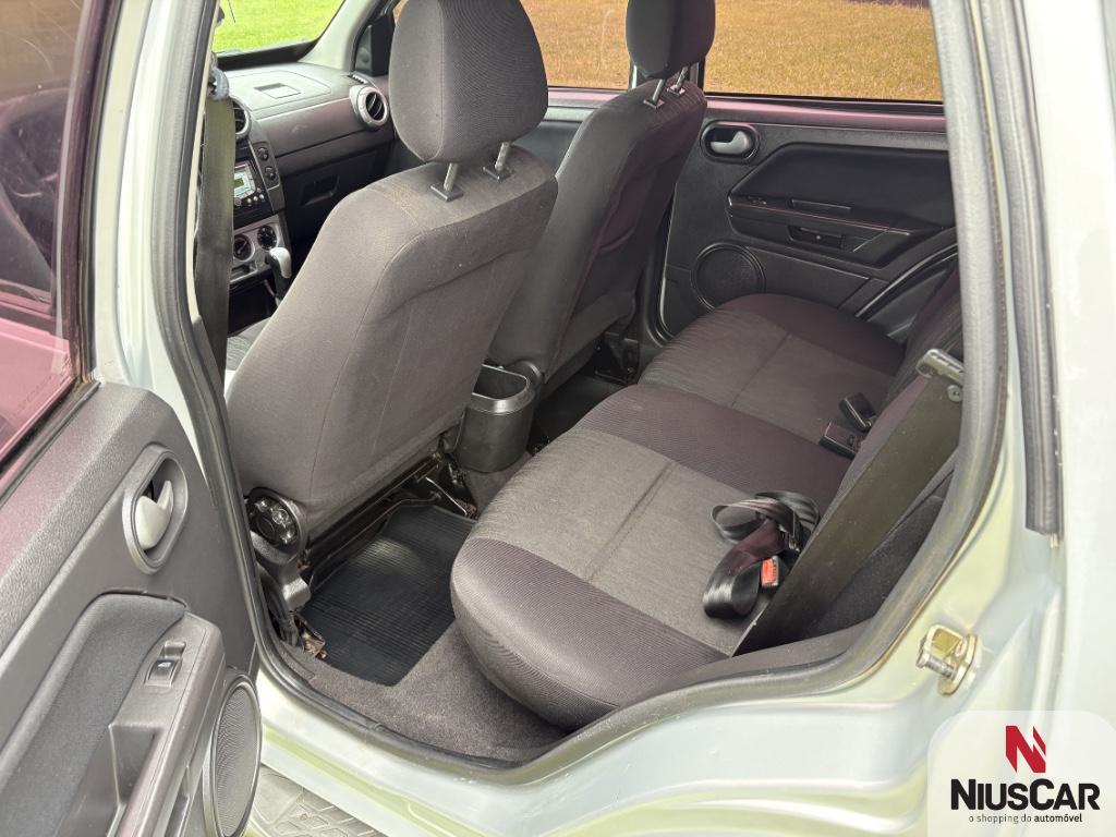 Foto numero 12 do veiculo Ford EcoSport XLS 1.6/ 1.6 Flex 8V 5p  - Prata - 2008/2009