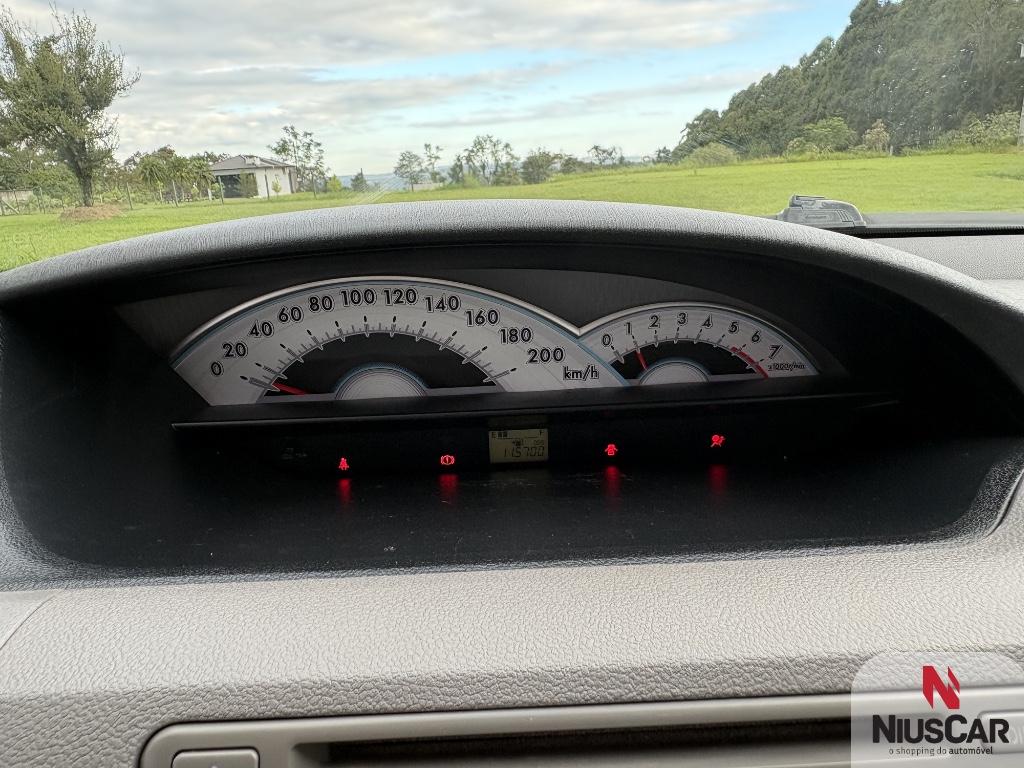 Foto numero 10 do veiculo Toyota Etios XS  1.3 Flex 16V 5p Mec.  - Branca - 2012/2013