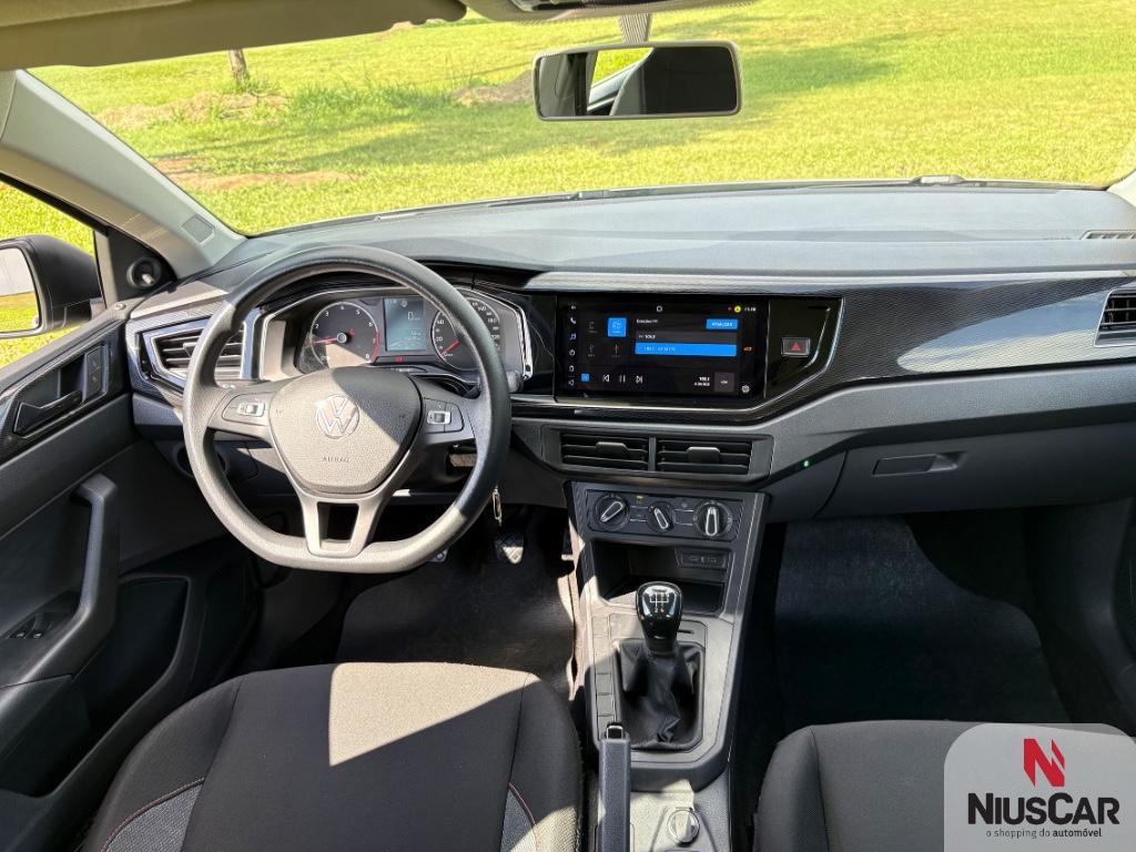 Foto numero 15 do veiculo Volkswagen Polo Track 1.0 Flex 12V 5p  - Prata - 2024/2025