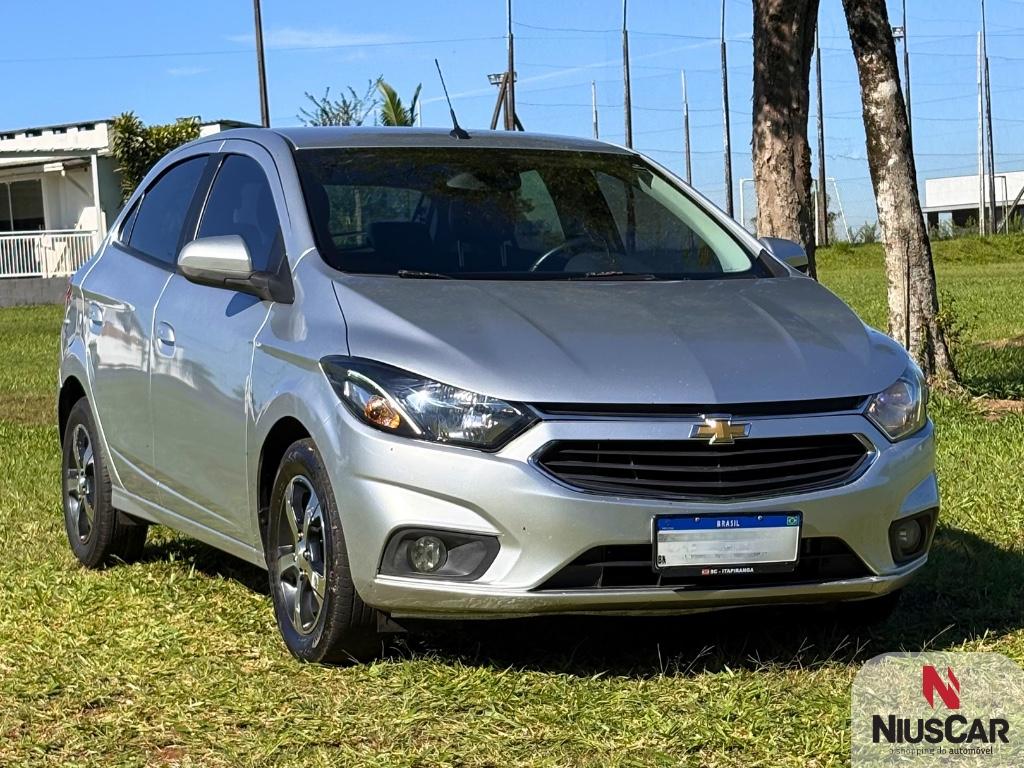 Foto numero 5 do veiculo Chevrolet Onix HATCH LTZ 1.4 8V FlexPower 5p Aut.  - Prata - 2017/2017