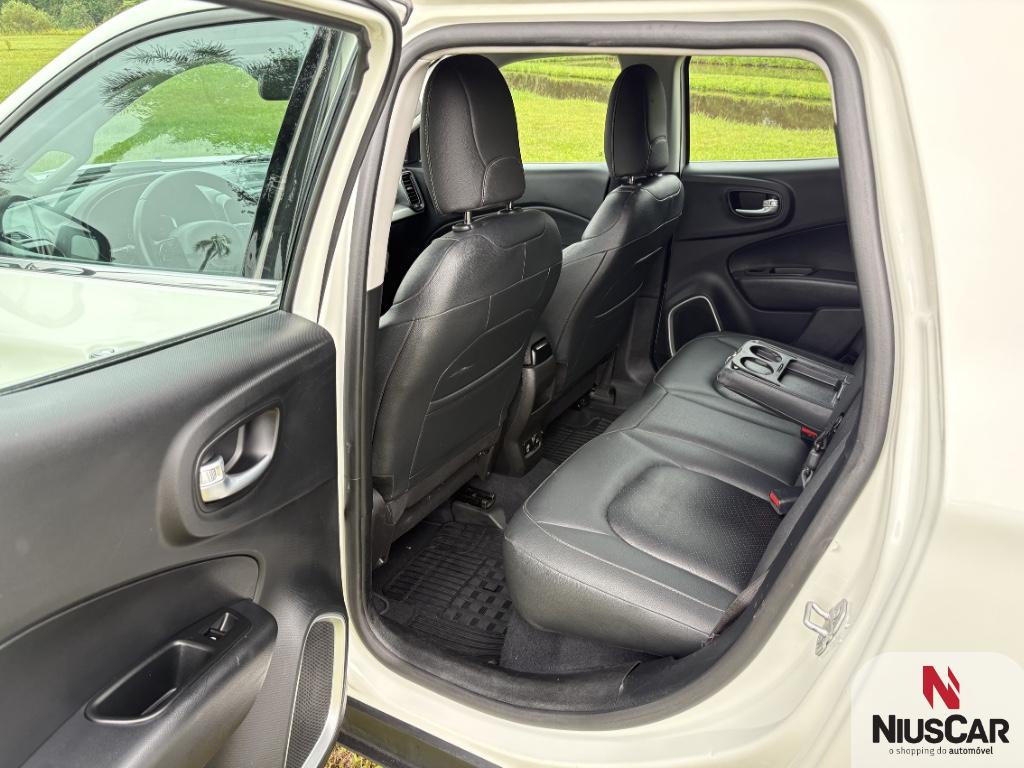 Foto numero 16 do veiculo Fiat Toro Volcano 1.3 T270 4x2 Flex Aut.  - Branca - 2022/2022